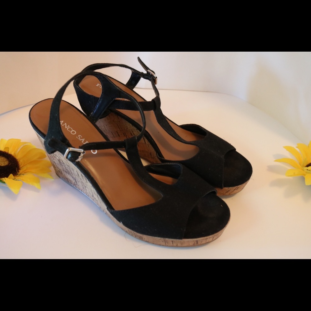 🌻 Comfy Franco Sarto T Strap Wedges